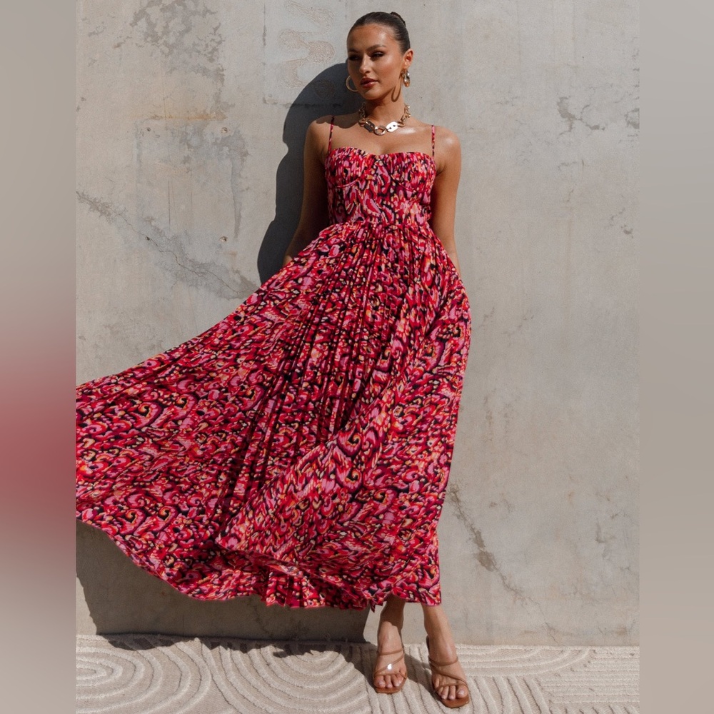NWT Petal & Pup Achanti‎ Pleated Maxi Dress Pink Multi XS Wedding Guest Feminine
